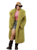 New Colorful Fahionable Faux Fur Mongolian Jacket Long Tailored Collar Plush Winter Coat for Women Elegant Loose Fit Outerwear