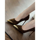 2025 Autumn and Winter Royal Sister Style Niche Thin Heel High Heels Light Luxury Black Suede Metal Pointed Toe Design High Heels